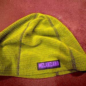 Melanzana adult medium beanie